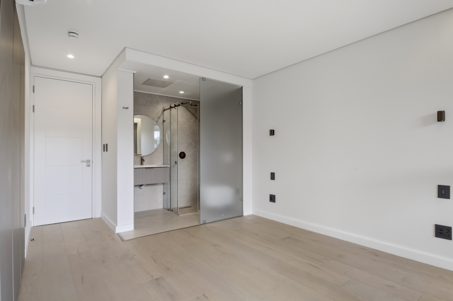 3 Bedroom Property for Sale in Fresnaye Western Cape